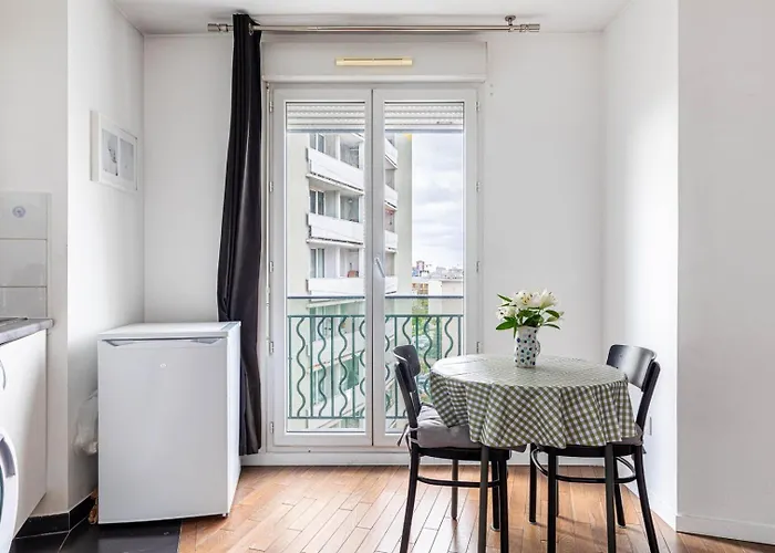 Guestready - Studio Confortable A Romainville